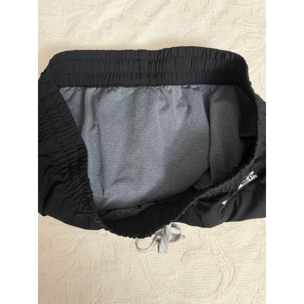 Women’s Vuori Clementine black shorts size XL - Picture 5 of 8